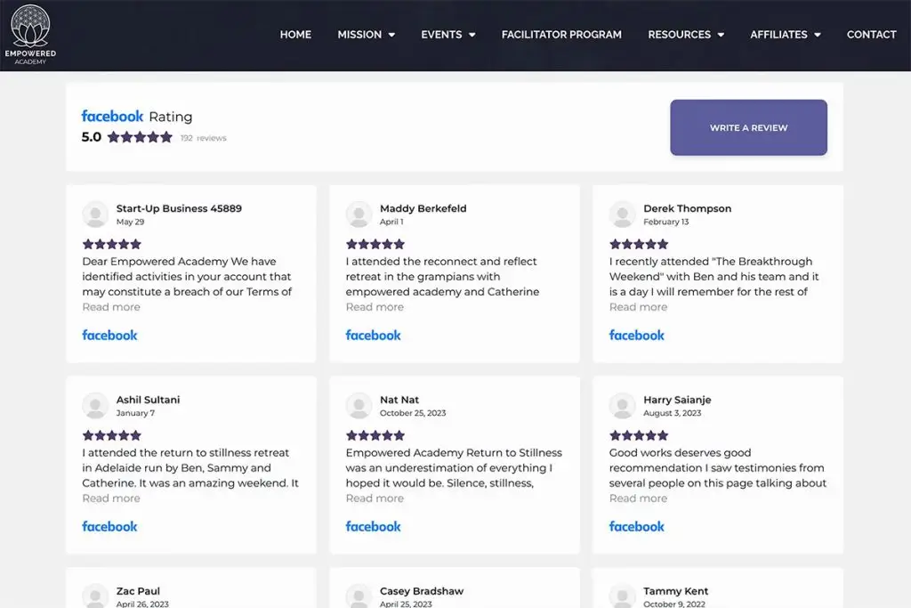 Overzicht van Facebookreviews op de Empowered Academy-website.